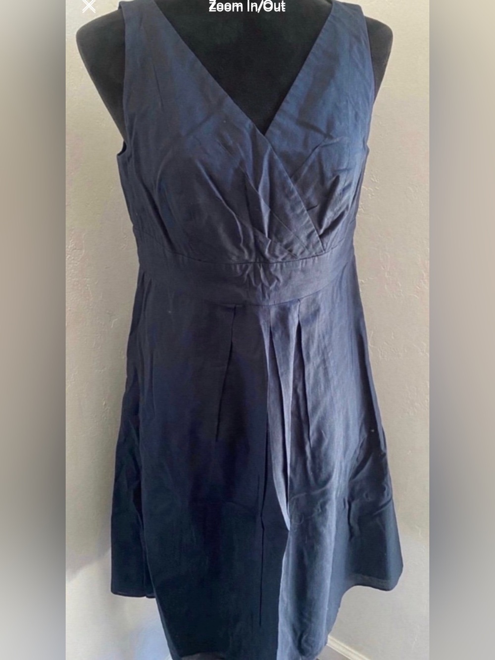 Women’s Classic Navy V-Neck Sleeveless Dress (Size 8)